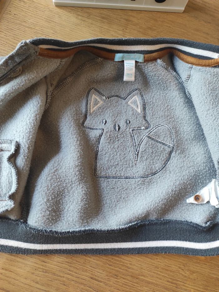 Veste grise 9 mois - photo numéro 2