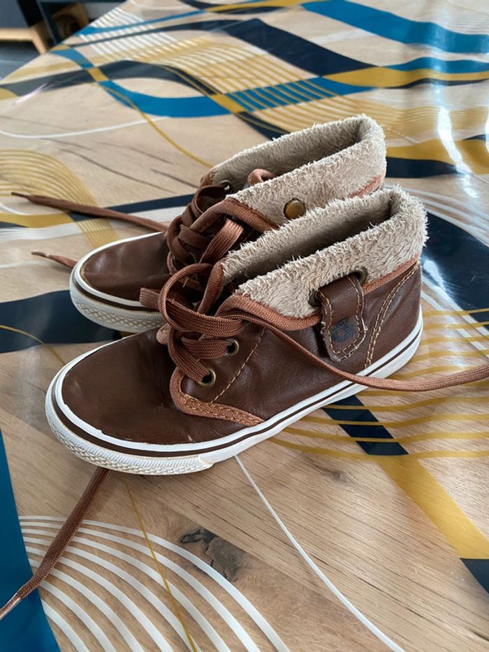 Baskettes montante taille 26