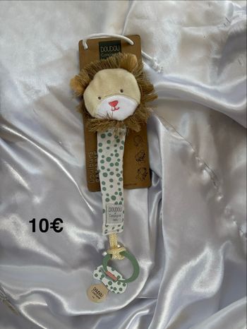 Attache tétine lion 