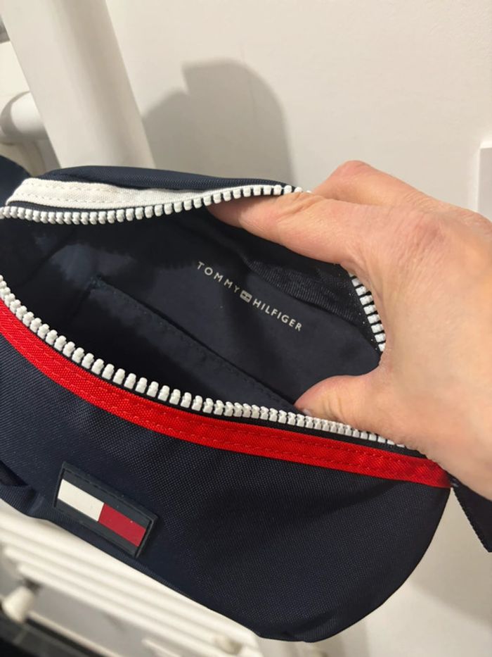 Banane tommy hilfiger - photo numéro 3