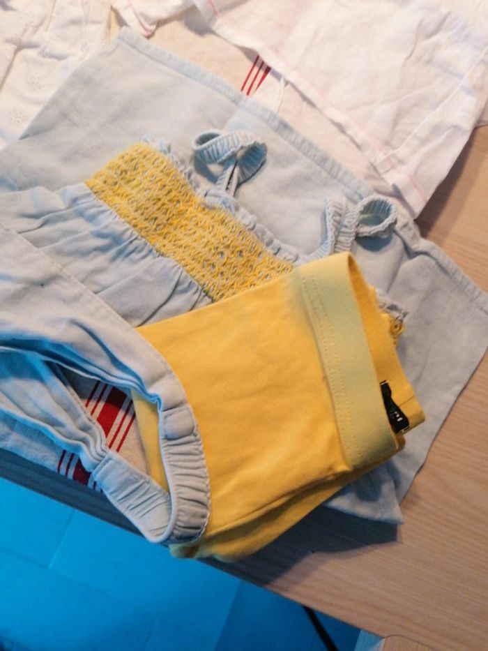Lot de 5 vêtements fille taille 9 mois