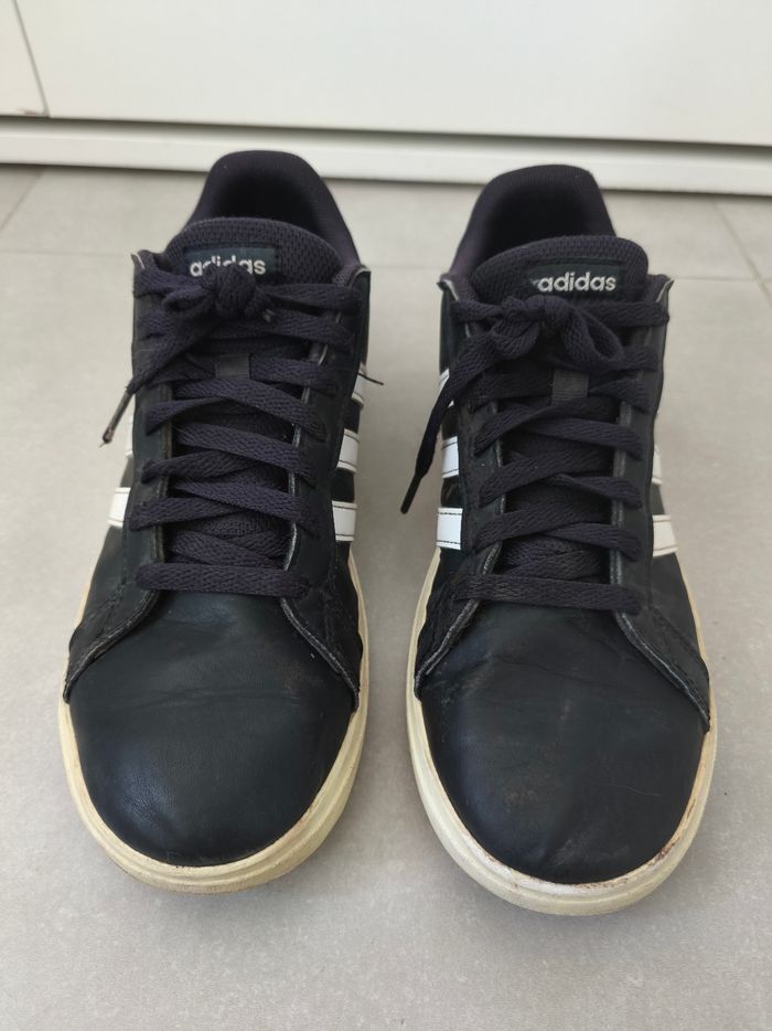 Chaussures adidas taille 39 - photo numéro 2