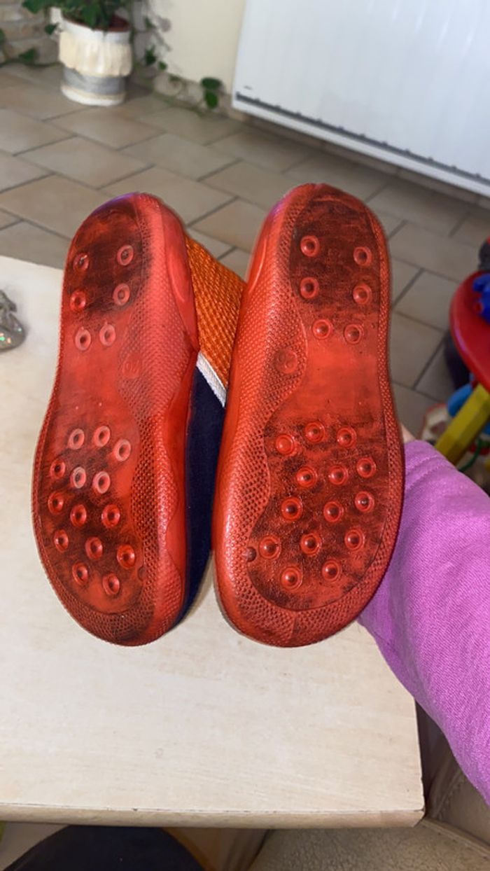 Chaussons Orange et noir - photo numéro 5