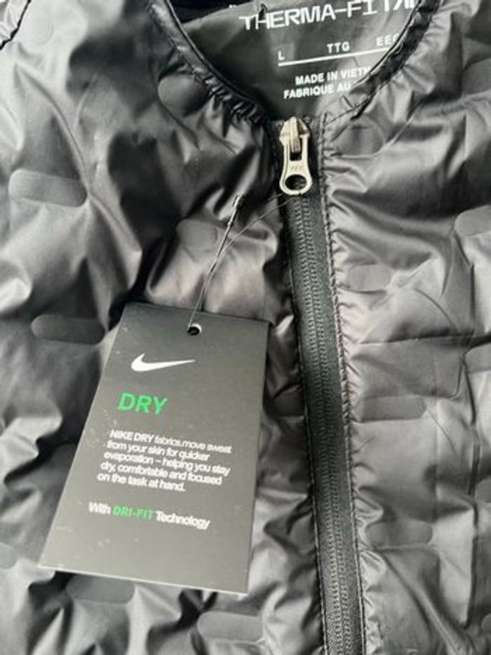 Nike performance aeroloft veste sans manche noir L - photo numéro 8