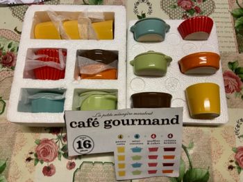 Café gourmand et crème, fondue Tupperware
