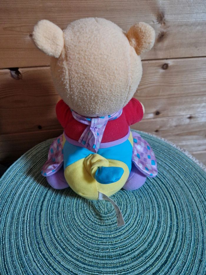 Winnie l'ourson sur son papillon - photo numéro 5