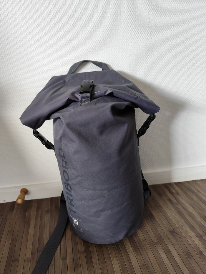 Sac a dos sport forme polochon etanche tribord Decathlon 30l imperméable itiwit - photo numéro 2