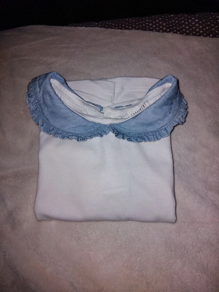 Tee-shirt chic blanc col jean délavé - photo numéro 5
