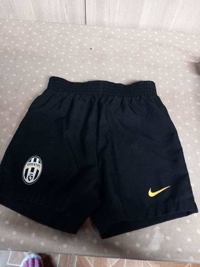 Tee-shirt - photo numéro 2