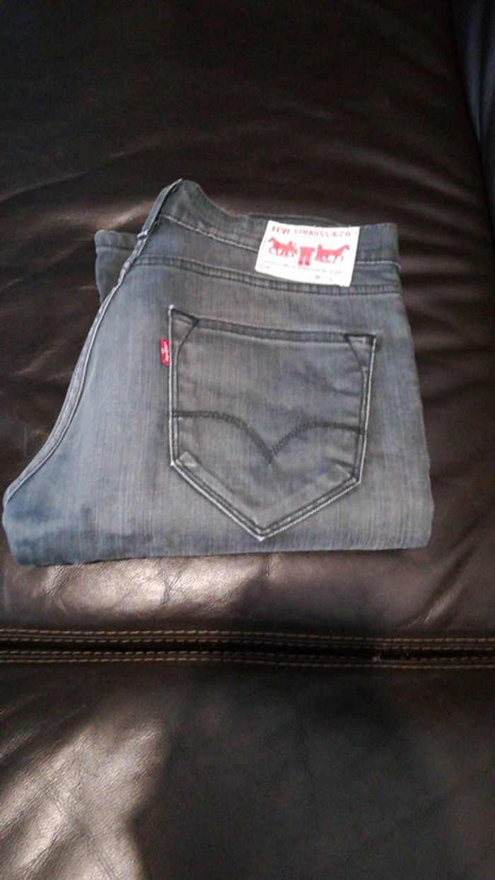 Levis strauss gris