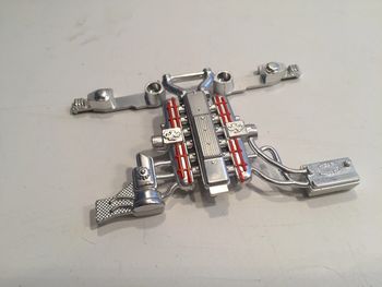 Moteur pièce détachée miniature Ferrari 550 maranello 1996 1/18 burago #A16