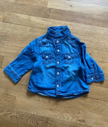 Chemise en jean tape à l’œil 6 mois