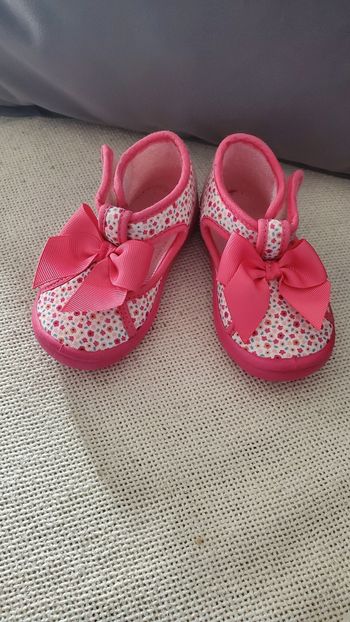 Chausson bébé fille