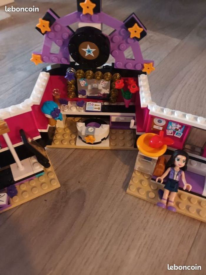 Légo la loge de la chanteuse 41104 fille friends musique chanteur stars fille violet noir - photo numéro 7