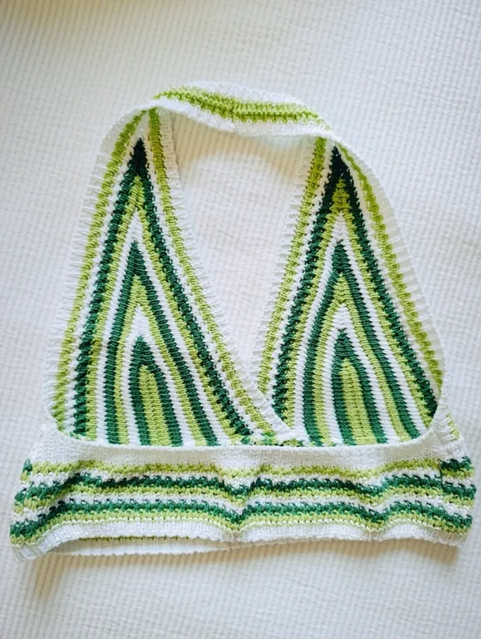 Crop top au crochet Boutique italienne Taille S - photo numéro 5
