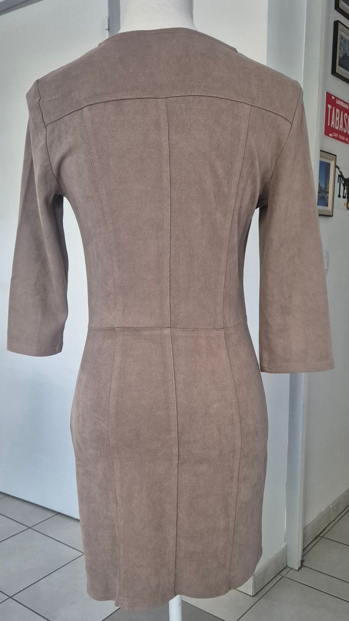 Robe marron clair - photo numéro 3