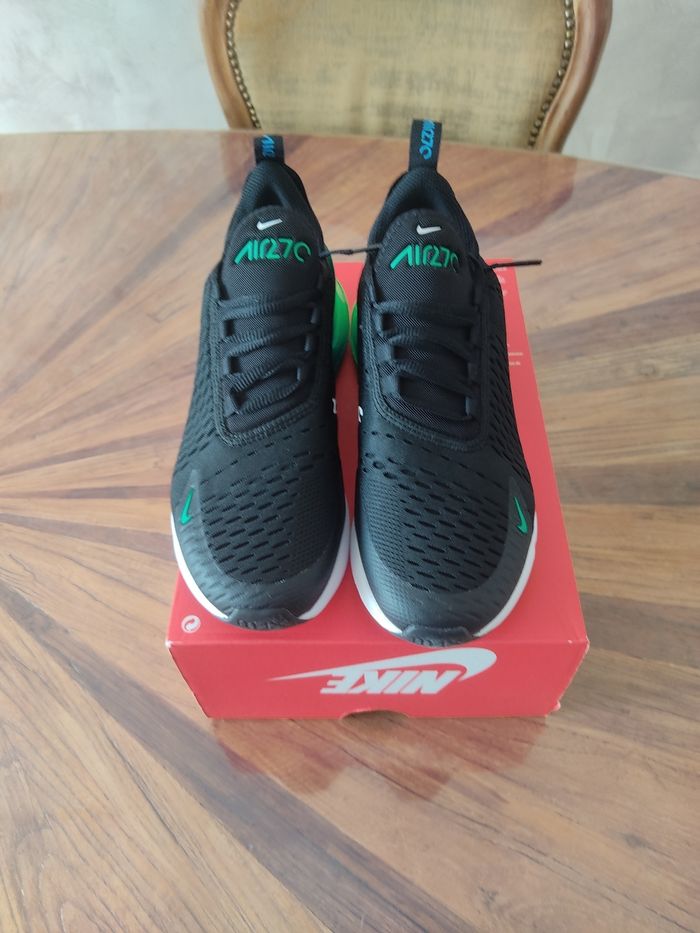Baskets Nike air max 270 T 38.5 - photo numéro 3