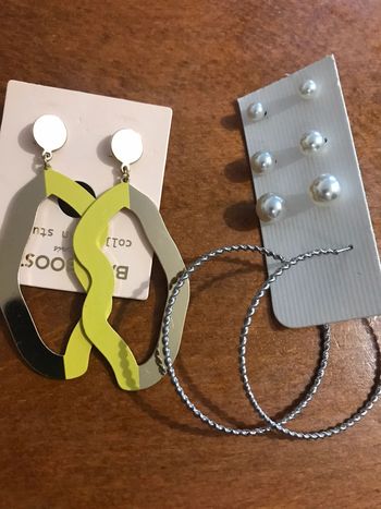 Lots de 5 boucles d’oreilles neuf