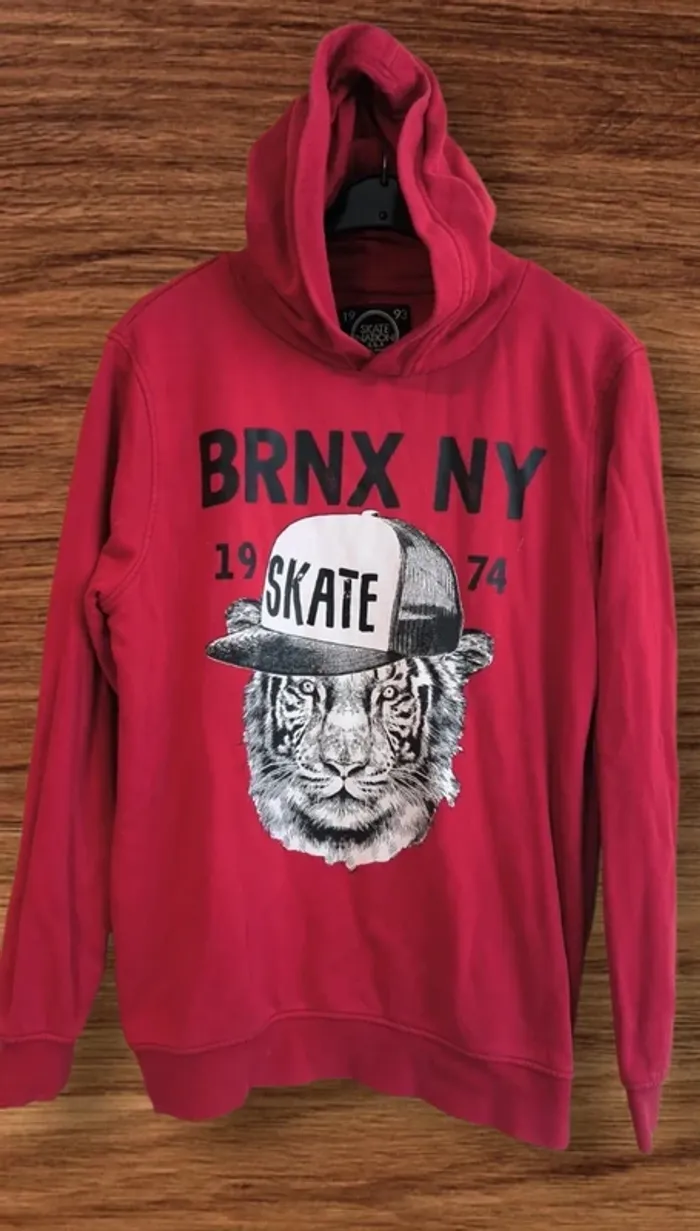 🌟 Sweat à capuche rouge - Taille 170/176 🌟