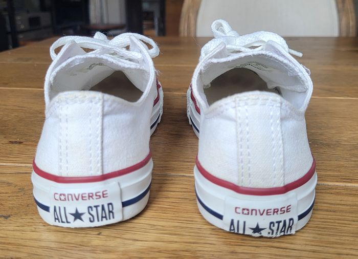 Converses basses blanches tailles 34 - photo numéro 4