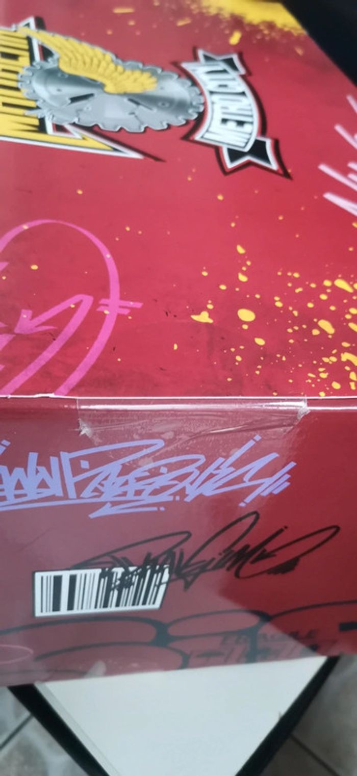 Coffret collector street fighter 6 mad max edition collector ps4 neuf jamais utiliser - photo numéro 4
