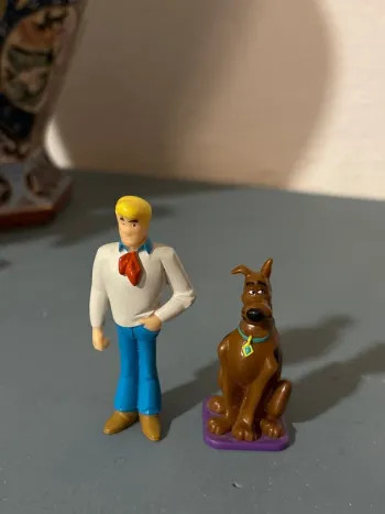 Lot de deux figurines Scooby-Doo
