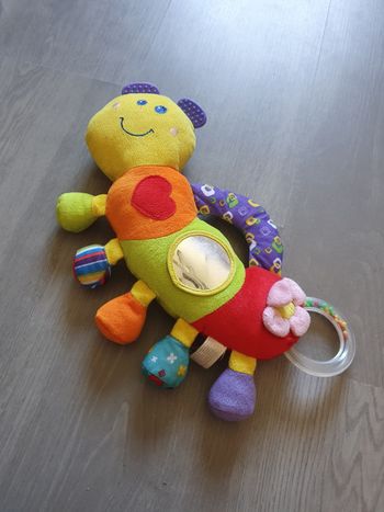 Peluche hochet bébé chenille