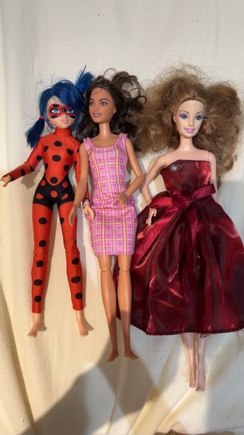 Lot de 3 Barbies
