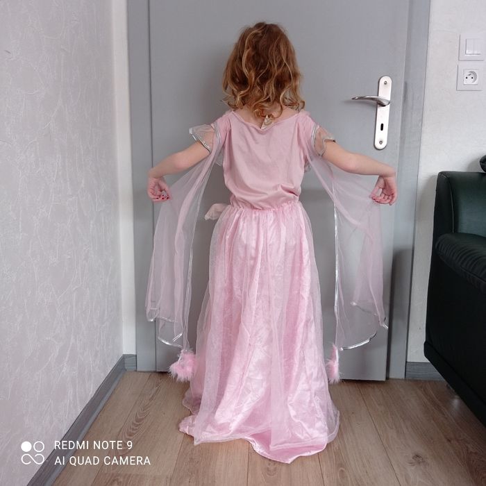 Robe princesse rose 9/10ans - photo numéro 4