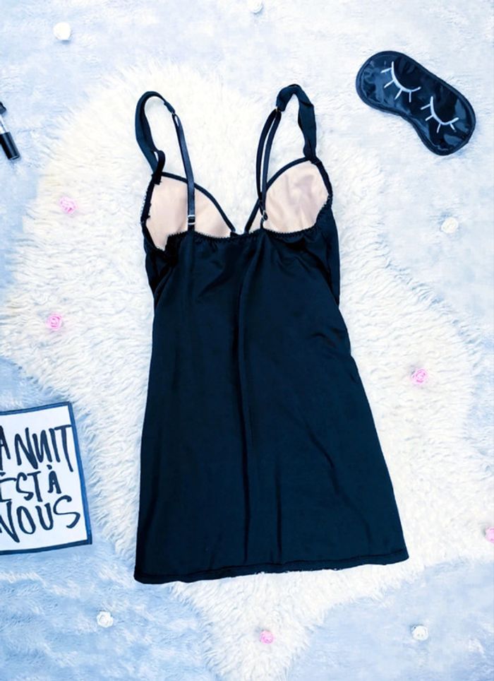 Nuisette en dentelle ajourée noire et beige- T.S ou T.36 🖤 - photo numéro 3