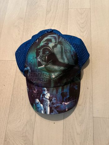 Casquette star wars bleu 52 cm très bon état