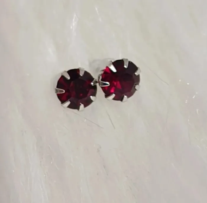 💎Boucles d’oreilles pierre Zirconium rouge💎