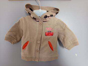 Gilet à capuche 1 mois