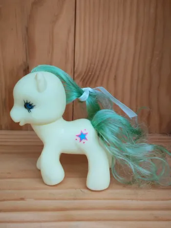 Mon petit poney my little pony crinière verte dessin étoile