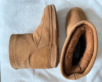 Bottines En Suédine Fourrée Très Chaude pointure  36-37