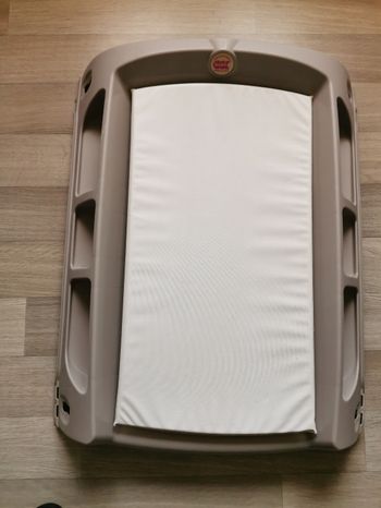 Table à langer pour baignoire