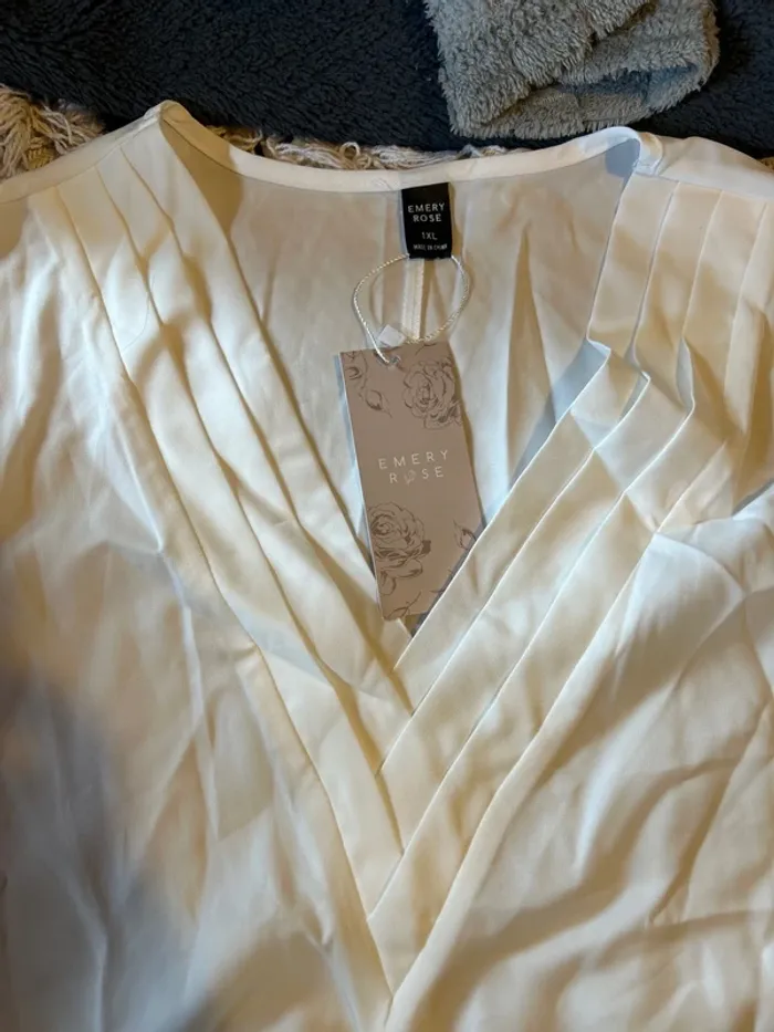 Blouse - photo numéro 2