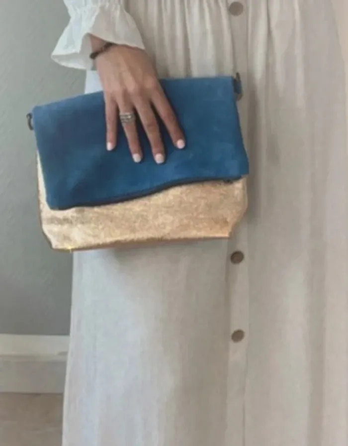 Sac cuir doré irisé et bleu avec bandoulière - photo numéro 3