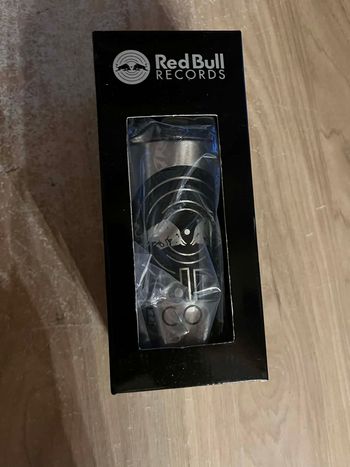 Thermos 33 cl métal RedBull records gris