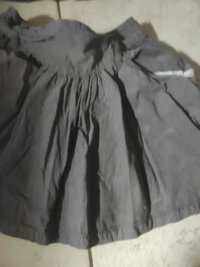 Jupe courte 10 ans - photo numéro 2