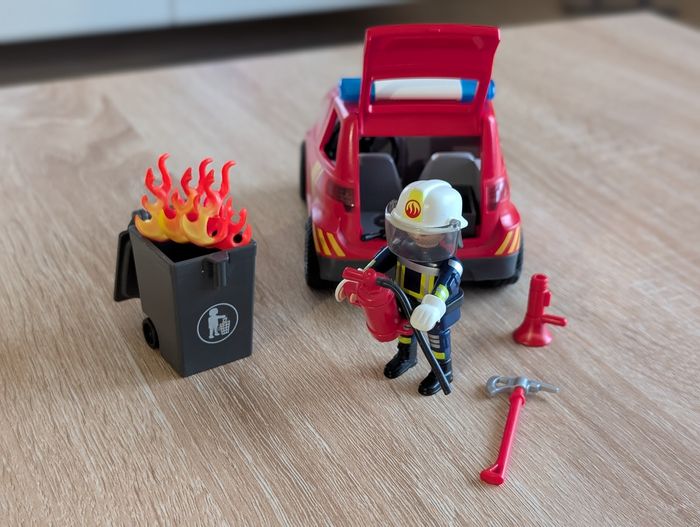 Playmobil 9235 Pompier et véhicule - photo numéro 2