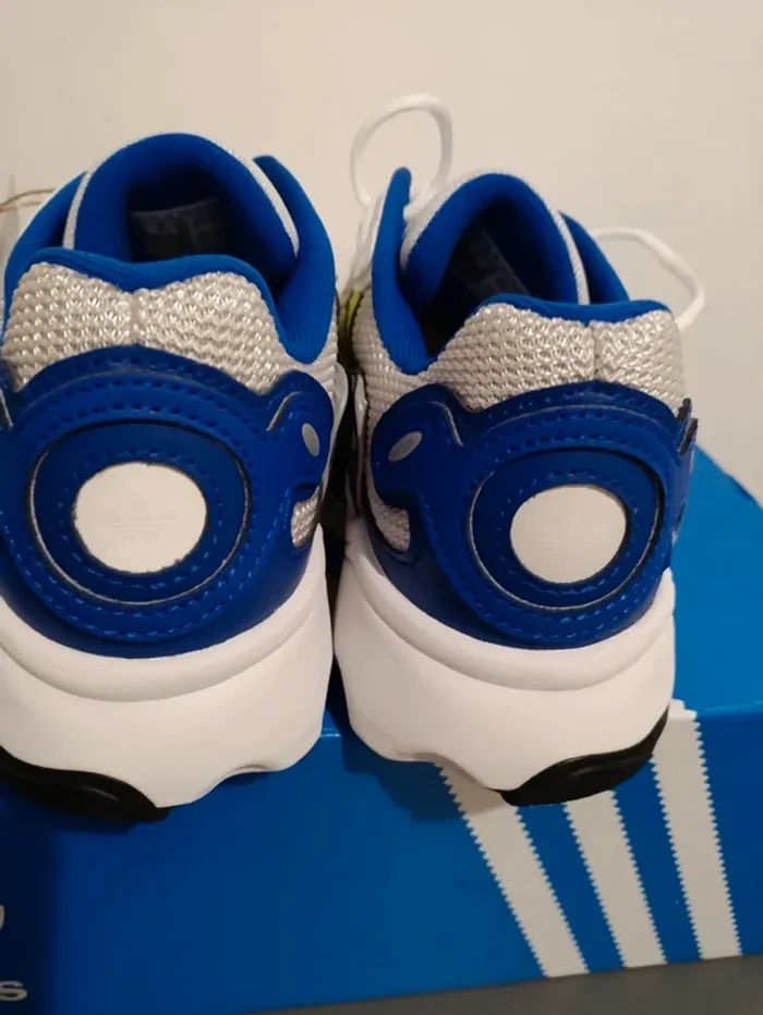 Baskets sneakers adidas ozweego - photo numéro 8