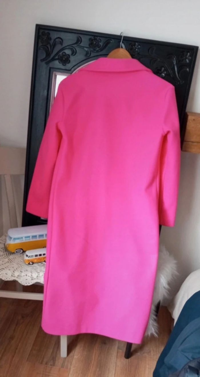 Manteau long fushia - photo numéro 3