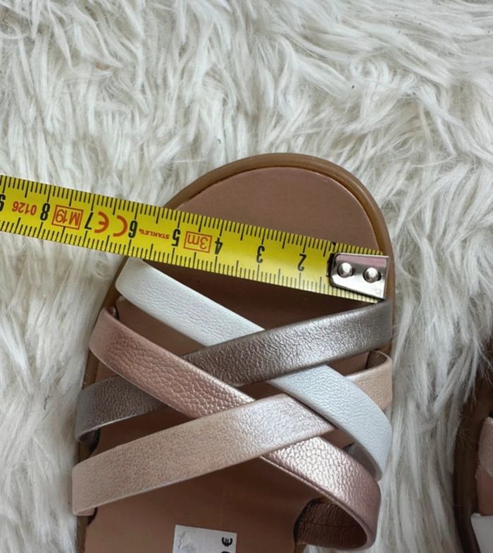 Paire de sandales Reqins taille 29 - photo numéro 7