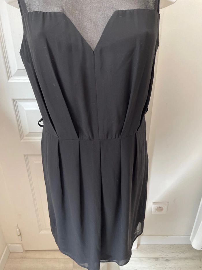 Robe noire - photo numéro 6