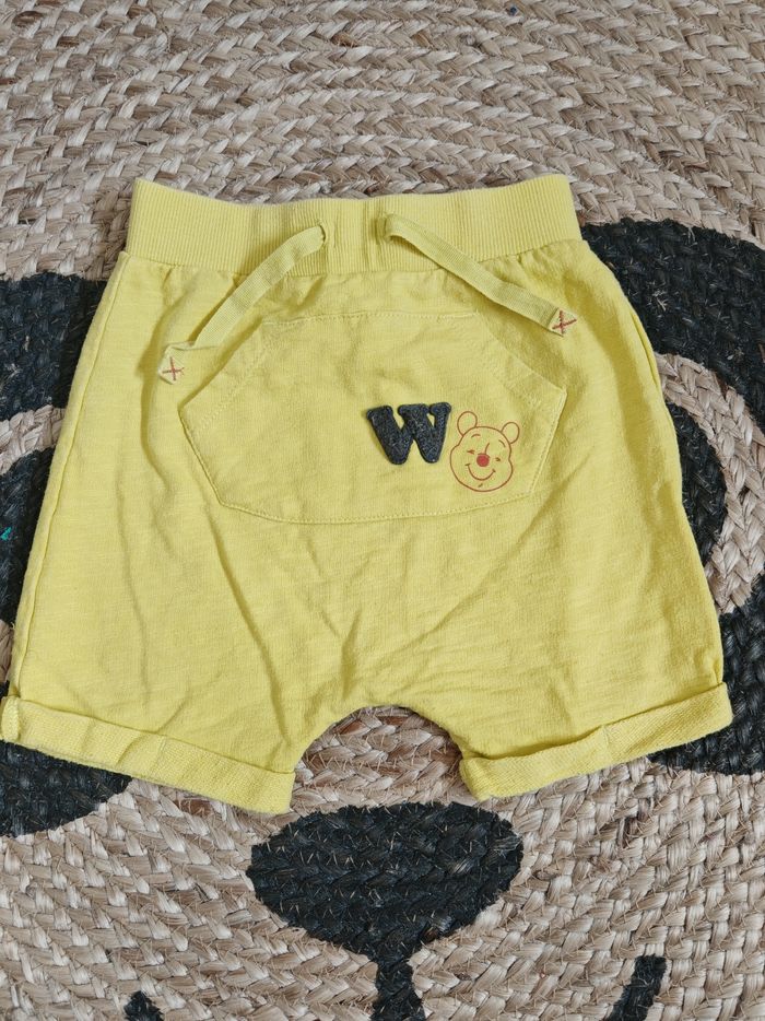 Short Disney Winnie l'ourson taille 24 mois - photo numéro 2