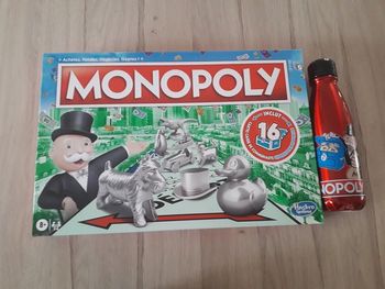 Lot monopoly jeu et gourde, neuve