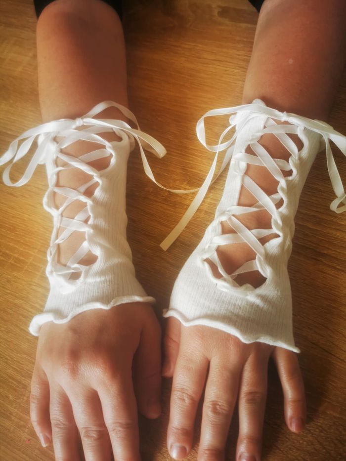 Paire de demi manche manchette * N E U F * blanc mitaine gant dentelle laçage sexy gothique - photo numéro 2