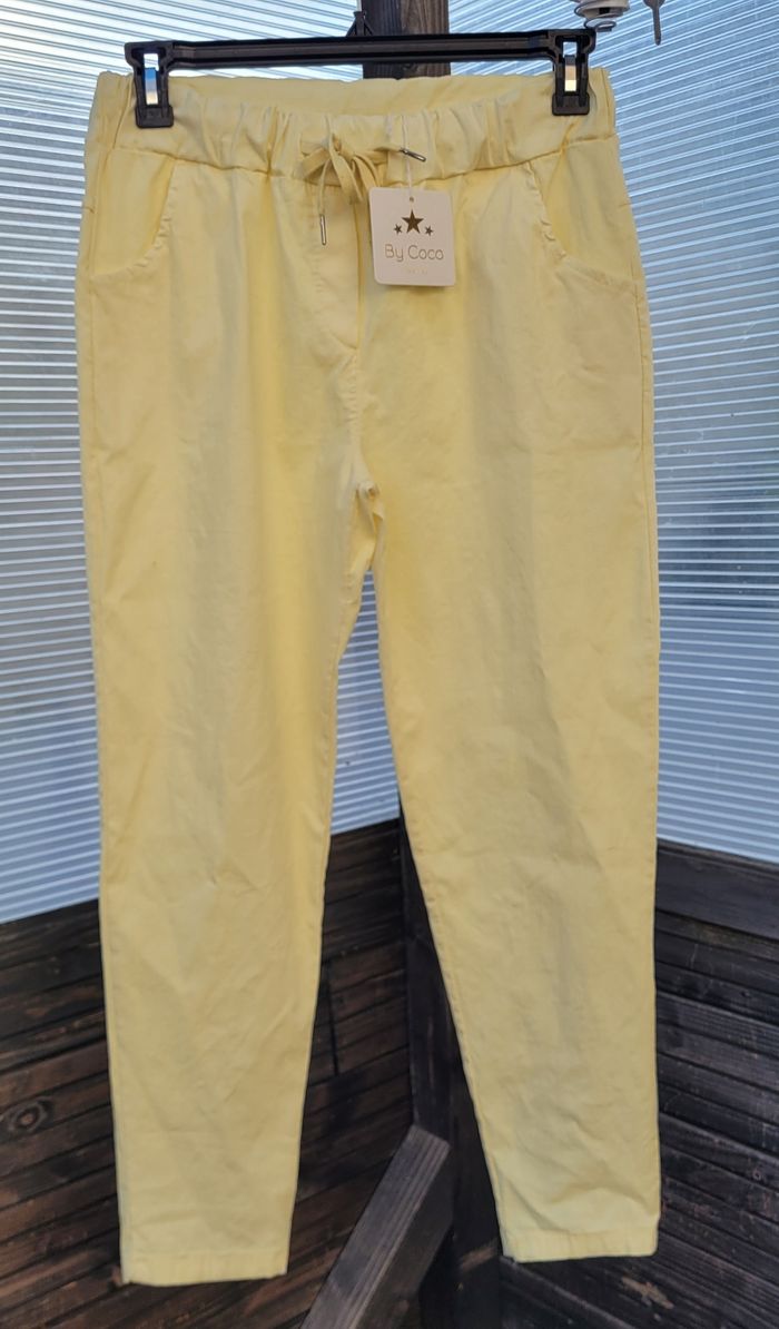 Pantalon magique jaune pastel - photo numéro 3