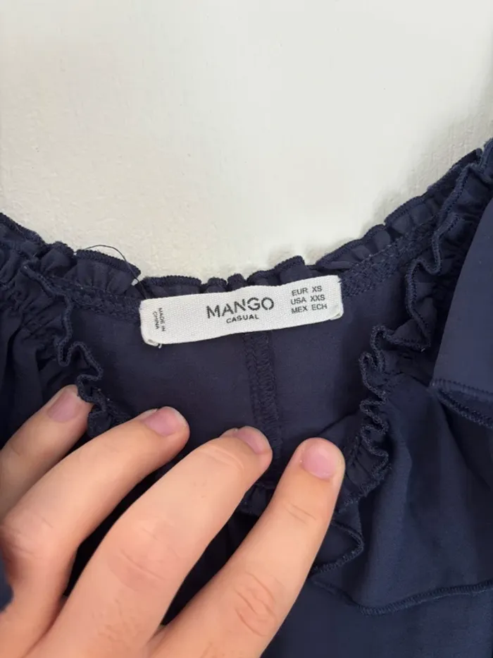 Top à dentelle bleu marine Mango taille XS - photo numéro 4